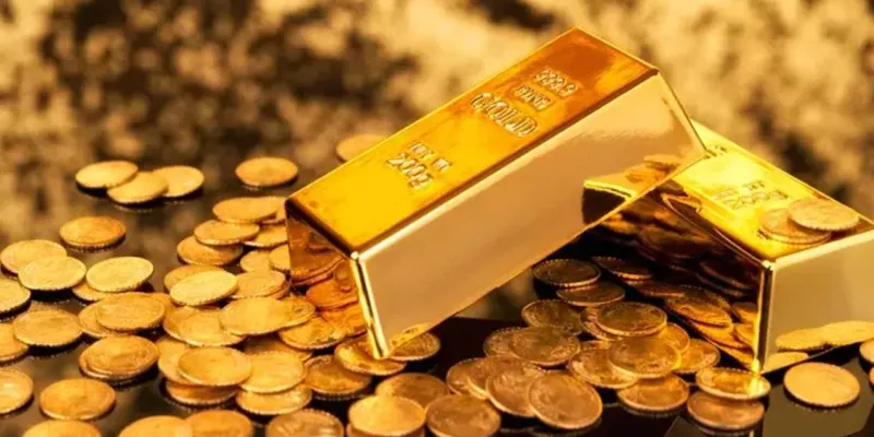 Altın fena yükseldi! Yıl sonu için göz kırptı