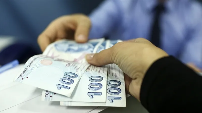 Asgari ücret için nefesler tutuldu! Dev bankadan yeni tahmin