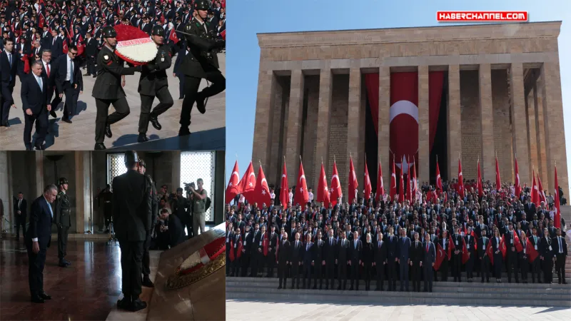 Bakan Osman Aşkın Bak, gençler ve sporcularla birlikte Anıtkabir'i ziyaret etti