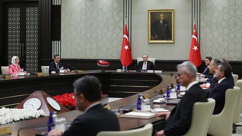 Erdoğan Kabinesi Toplanıyor! Terör, Anayasa ve Ekonomi Masada!