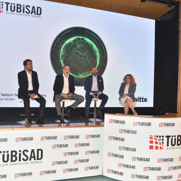 BİT Sektörü Rekor Büyüme! 1.2 Trilyon TL'ye Ulaştı!