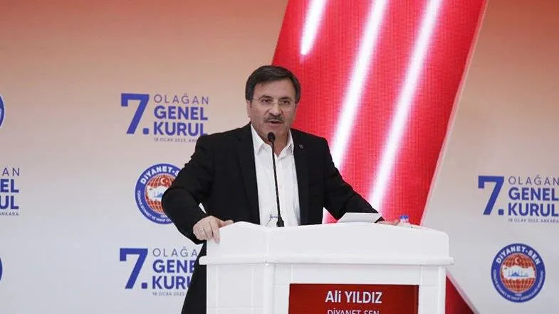 Camilerde 10 Kasım mevlidi krizi: Diyanet camiasında karşıt açıklamalar