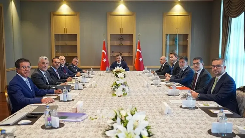 OVP Ne Zaman Açıklanacak? Ekonomi Kurmayları Külliye'de Toplandı!