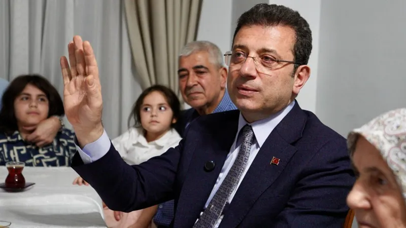 Ekrem İmamoğlu: Bir avuç insan kaybedecek, 86 milyonun kardeşliği kazanacak