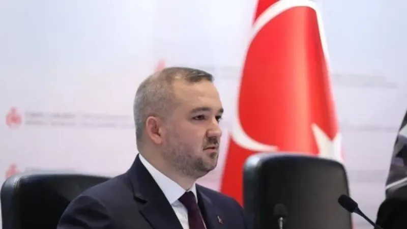 Fatih Karahan'dan enflasyon mesajı: Hedef saparsa para politikası sıkılaşacak