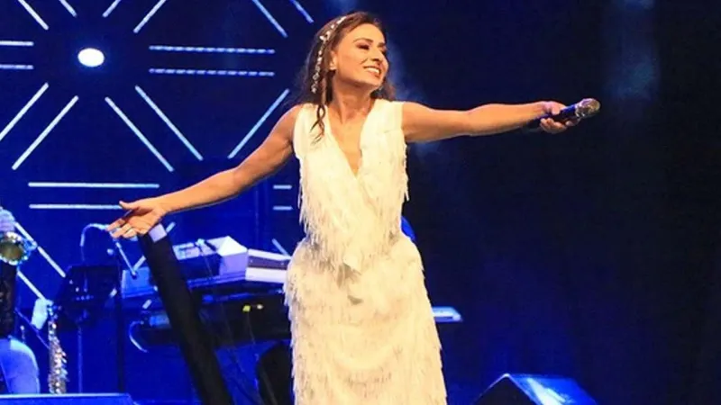 Yıldız Tilbe'ye Ne Oldu? Parfüm Krizi Konseri Durdurdu!