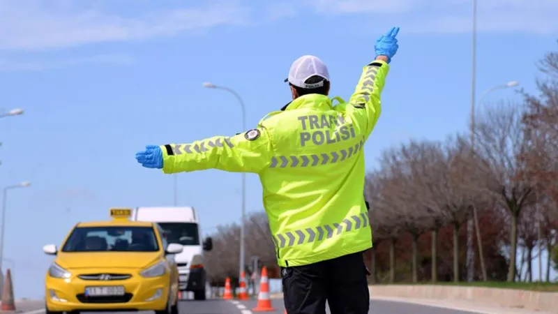 İstanbul'da bugün bazı yollar trafiğe kapatılacak