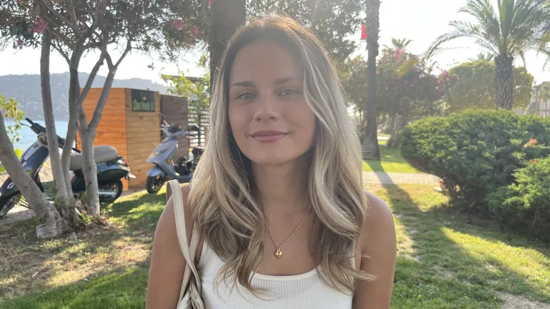 İsveçli Nicole'den Şaşırtan Karar! Köy Hayatı Fenomeni Oldu