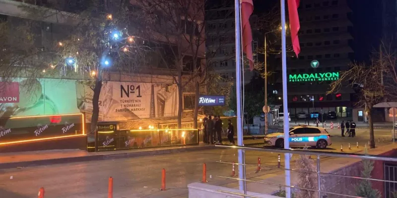 Ankara'da Motosikletli Maganda Dehşeti: Rastgele Ateş Açtı!