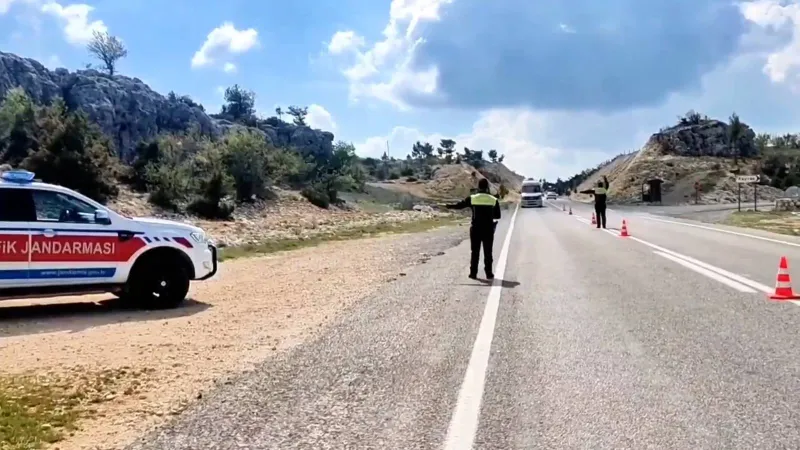 Yerlikaya Duyurdu: Havada Trafik Denetimiyle Kaç Araç Ceza Yedi?