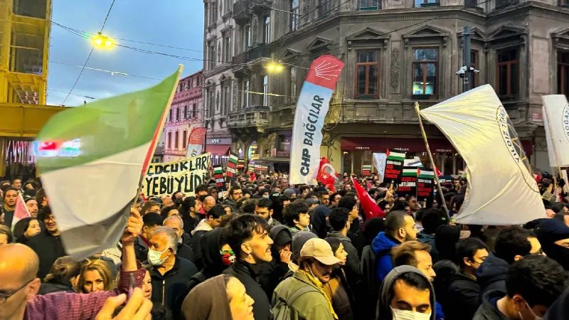 CHP, Filistin için Tünel Meydanı'nda