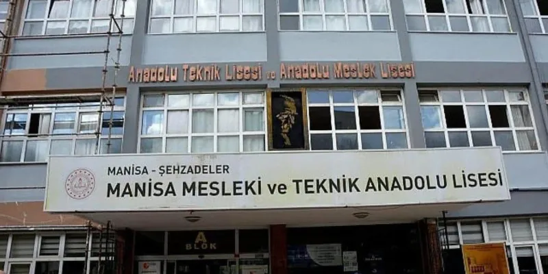 Okulda akılalmaz yasak: Satranç şeytan icadıdır!