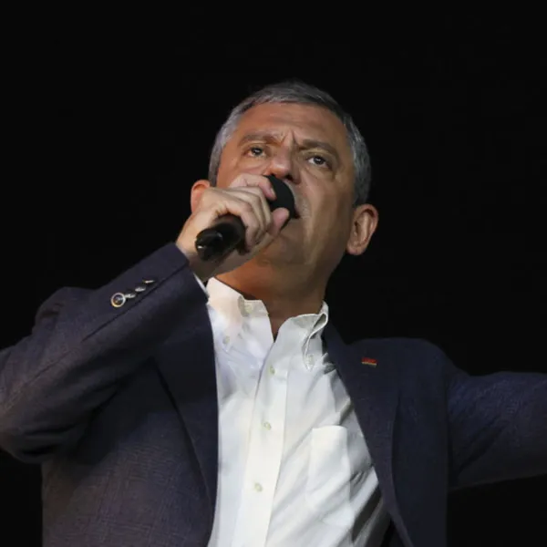 Özgür Özel, Arnavutköy'de konuştu