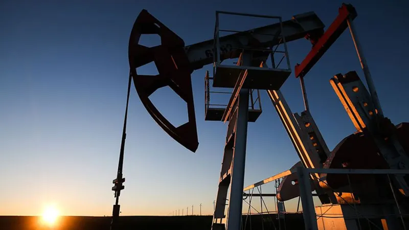 Petrol Fiyatları Uçuşa Geçti! Trump'a Mahkeme Şoku Mu?