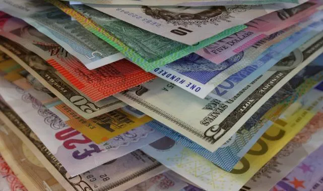 Dolar ve Euro Güne Nasıl Başladı? İşte Serbest Piyasa Fiyatları!