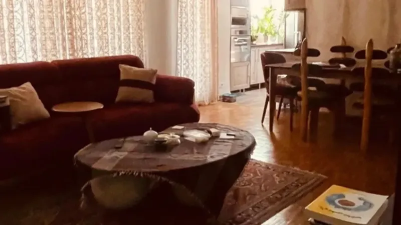 Tahran’da gözyaşlarıyla veda: ‘Evin son fotoğrafı’ akımı yürek burktu