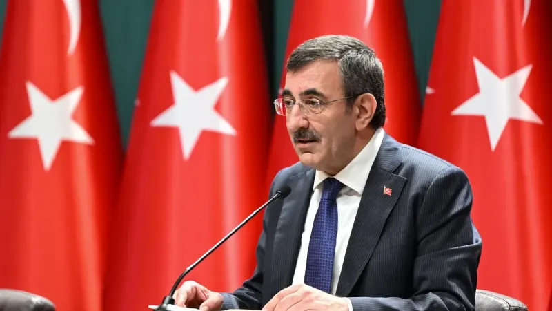 Yılmaz'dan Müjde: Fiyat İstikrarı ve Büyüme Bir Arada Mı?